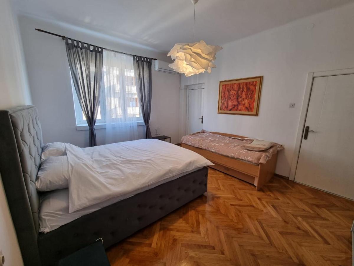 Apartamento Right In The Heart Of Podgorica! Exterior foto